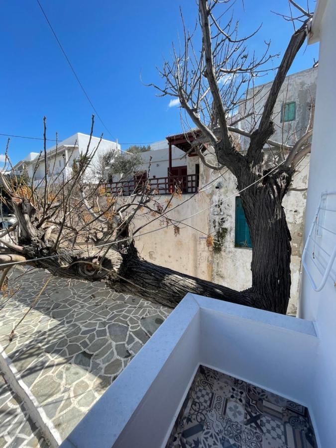 Burgos Barrio Hotel Naxos City Exterior foto